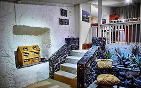 Underground Bed & Breakfast